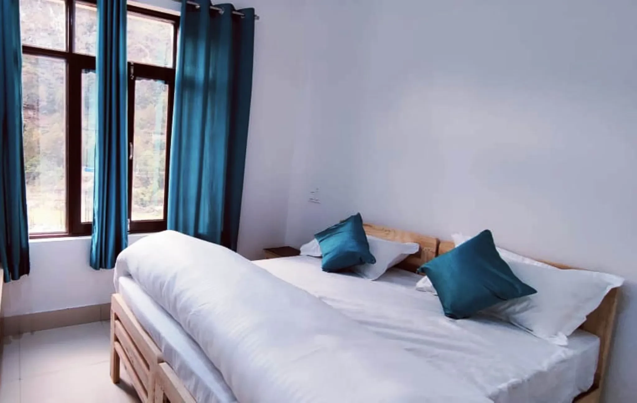 Hotel Dilagiri Uttarkashi [Air Conditioning Unit For Room]