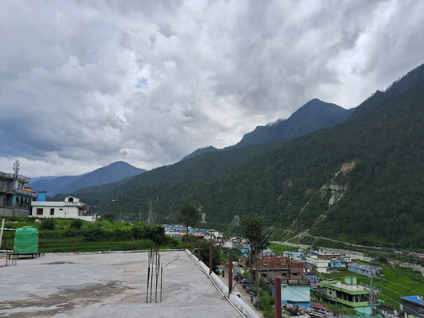 Hotel Shiv Shakti Uttarkashi [Hotel Outdoor View]
