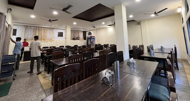 Shivlinga Resort Uttarkashi [Restaurant / Dining Area]