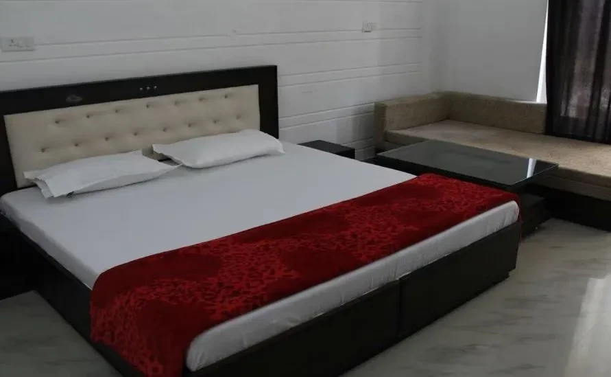 Hotel Akash Ganga Uttarkashi [Seating Area]