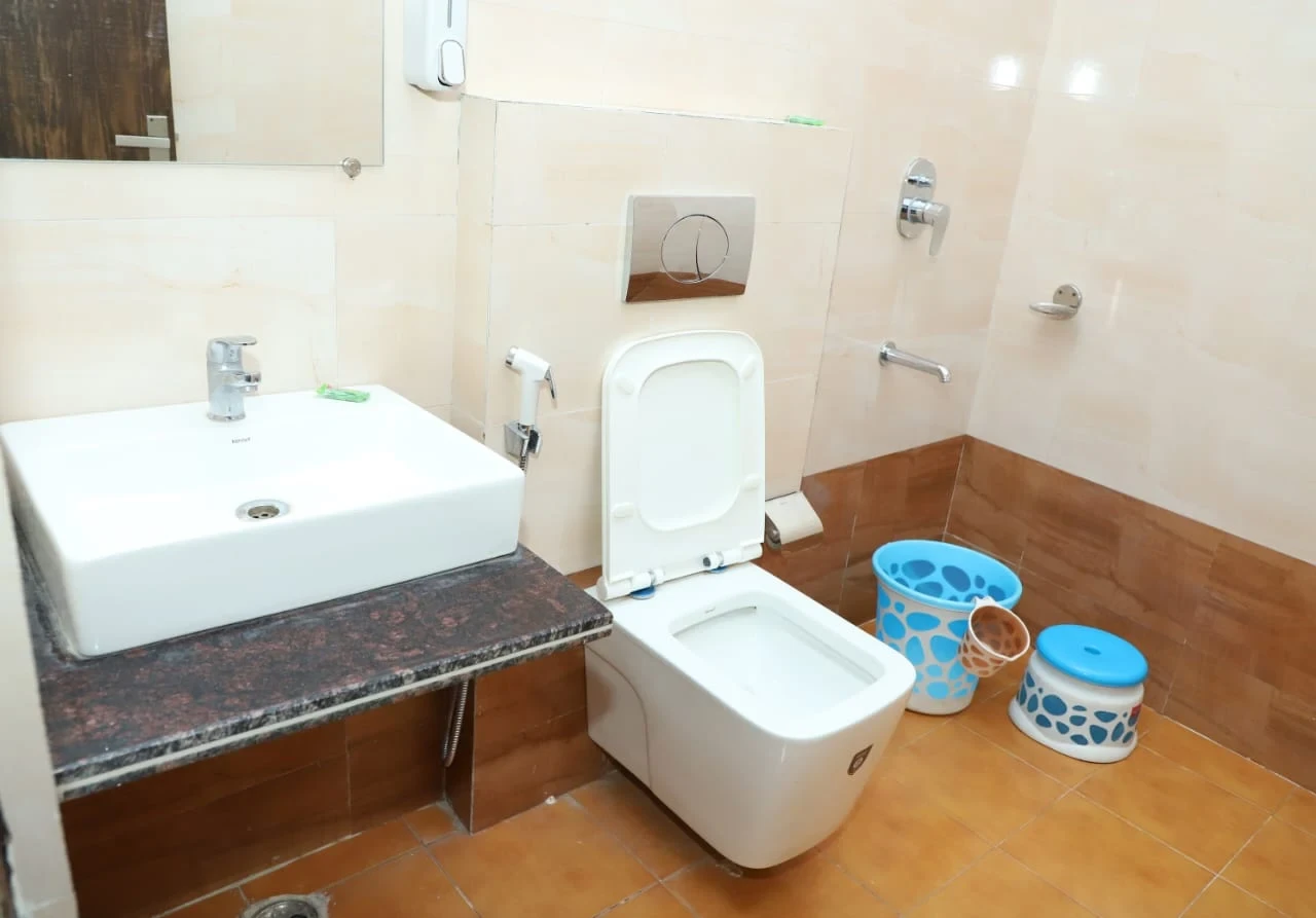 Hotel Rudransh Uttarkashi [Attached Bathroom]