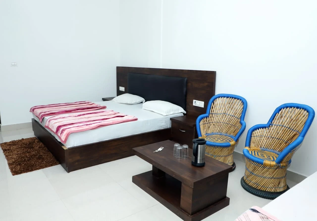 Hotel Rudransh Uttarkashi [Seating Area]